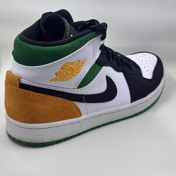 AIR JORDAN 1 MID SE - Picture 6 of 6